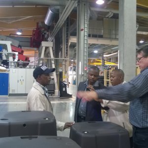 Huussista ja huussin vierestä ugandalaisin silmin