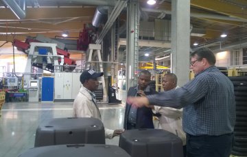 Huussista ja huussin vierestä ugandalaisin silmin