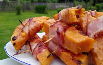 Pekoni-bataattitikut