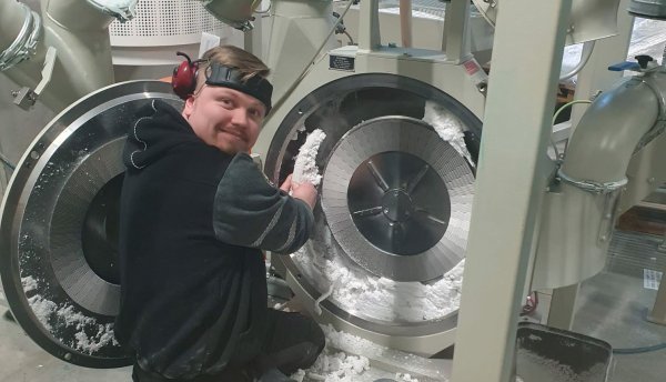 Teoreetikko, joka saa parhaat oivallukset työn ääressä