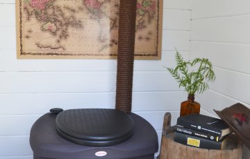 Älä heitä huussijätöksiä luontoon