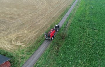 Kiertoravinteen uudenlainen lannoitteiden toimituspalvelu parantaa maatalouden kannattavuutta