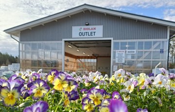 Outlet palvelee puutarhasesongin ajan Eurassa